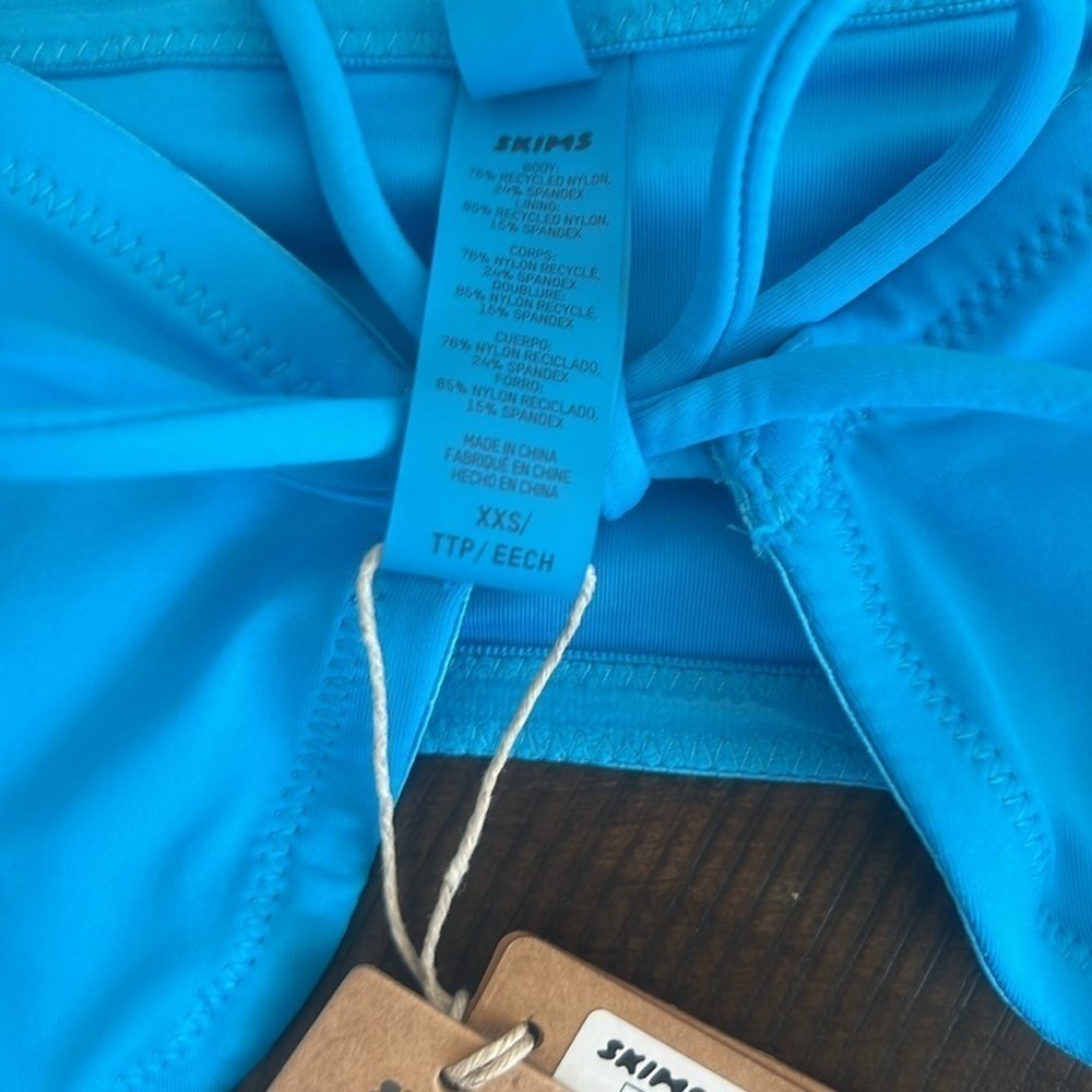 Skims Swim Long Sleeve Bikini Top - Picture 3 of 8